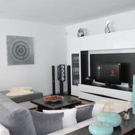 Ruhiges Modernes Haus Parkplatz WLAN Whirlpool, hotel em Aveiro