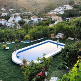 Hermosa Casa con Piscina y Gran Vista a la Montaña