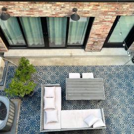 Curious Carriage Rooftop in Shaw