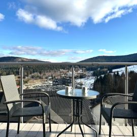 Stubai Apartment - Self check-in 20h - parking & lift，弦納的飯店