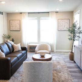 Stunning Water View 1BR · Spring & Rooftop Patio, хотел в Спаркс