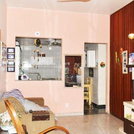 Casa com Quarto Duplo com Banheiro Privativo
