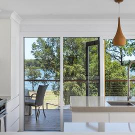 Rivers Edge Oasis -Karuah, Infinity Pool and Private Cinema room, hotel en Karuah