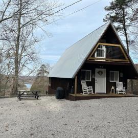 Cherokee Cabin-Cave Run Lake and Cliff Views-Red River Gorge, hotel in Big Woods