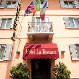 Hotel La Toscana, מלון בארצו