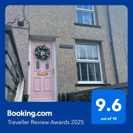 1 Bed Cottage in Snowdonia nr ZipWorld, Snowdon, hotel in Blaenau-Ffestiniog