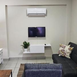 Egerton Overnight & Stay، فندق في كيمبرلي