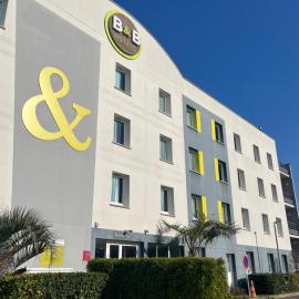 Viesnīca B&B HOTEL Creil Chantilly pilsētā Kreija