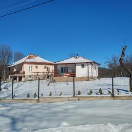 Осоговска Бистрица, hotel a Gŭrlyano