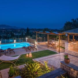 Villa Clairy 3-Bedroom Villa with Private Pool, hotell sihtkohas Zákynthos