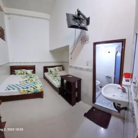 Nhà Nghỉ Kim Long gần Chùa Bà Châu Đốc, hotel in Chau Doc