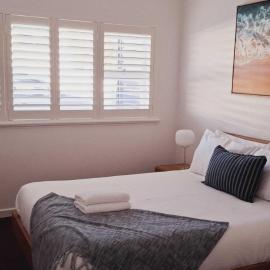 Relaxing Retreat Near Penguin Island - Hosted by Canstay