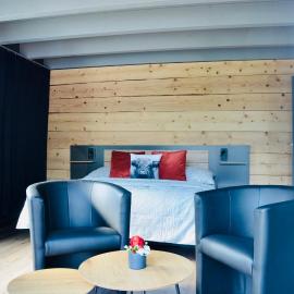 Q Lodge 103: Matten şehrinde bir otel