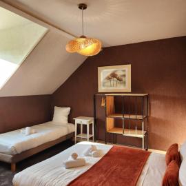 Le petit Montmartre, hotell i Dinard