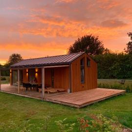 Bungalow Lupine | 4 personen - Vakantiepark De Kremmer、Gasselteのホテル
