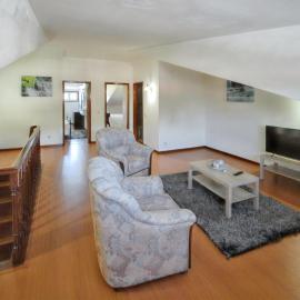 Spacious house in Santa Maria da Feira - 220 m² with city view, khách sạn ở Aveiro