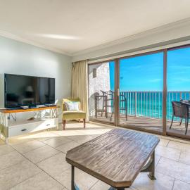 Beach House Condominiums B604 - Beachfront with Pool, Wi-Fi, & Beach Service