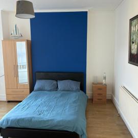 Pure Edge Beach House with Sea view, Hotel in Herne Bay