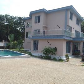 Résidence Le Golfe Des Hortensias Ebomé, hotel in Kribi