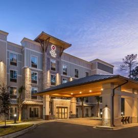 Best Western Plus Bluffton/Hilton Head Hotel، فندق في بلوفتن