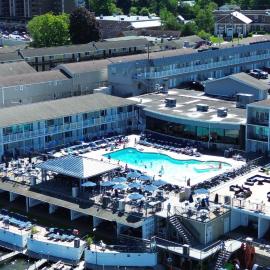 Georgian Lakeside Resort, viešbutis mieste Leik Džordžas