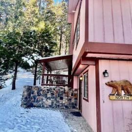 Stay in Yosemite-Cozy Bear North-Sleeps 5, hotel in Yosemite West