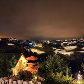 IZA Homestay, hotel v destinaci Trai Mat