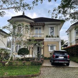 Casmel Escape Villa, hotel di Sibolangit