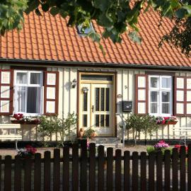 Kapitänshaus in Strandnähe in Prerow, hotel in Prerow