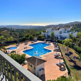 El Bosque de La Mairena penthouse, hotel a Ojén