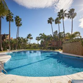 Stunning Duplex Penthouse 300m from the Beach