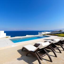 The Mykonian Sunset Villas - 10min from Town, hotel i Agios Ioannis Mykonos