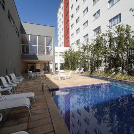 Hotel Abba Uno, מלון בבטים