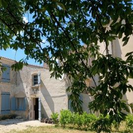 Bumblebee Cottage, khách sạn ở Vouillé-les-Marais