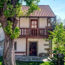 Hiška Kovačija-Riverside Boutique Retreat