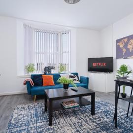 Beautiful apartment dos - free public parking