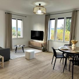LOU VABRE - Guest House, hotel di Cadenet
