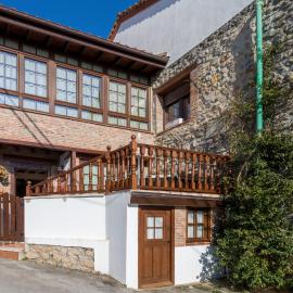 Casa JUANI COMILLAS – hotel w mieście Comillas