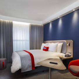 Holiday Inn Express Saint-Nazaire by IHG، فندق في سان نازير