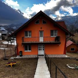 Dor de munte, hotel in Măgura