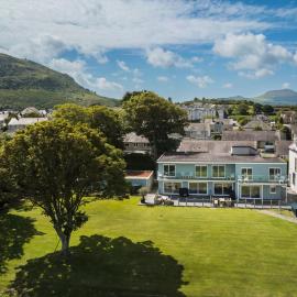 Y Nyth by Birch Stays, Hotel in Nefyn