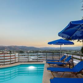 Bezari pool villa