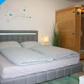 Wellnessapartment Nr2 mit Infrarot Sauna - Wallbox - Netflix - WLAN, Hotel in Oberhausen