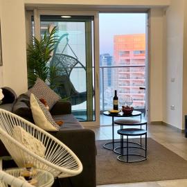 Mamad & Free Parking - Luxury 2BR in Tel Aviv with Saffe Room In Unit And Balcony - Prime location -