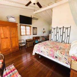 Paradera Palms Apt 2