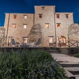 Porta Gemina History Lodge