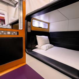 YOTELAIR London Gatwick Airport, hotelli Horleyssä