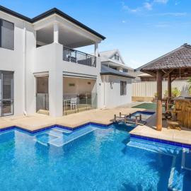 By The Sea Retreat Burns Beach, Hotel in Kinross