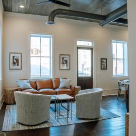 Quiet Downtown Loft - Walk to Dining and Coffee