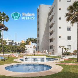 Skysea Calahonda Playa LA ALGAIDA, Hotel in Mijas